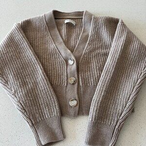 🌸 Aritzia Cardigan